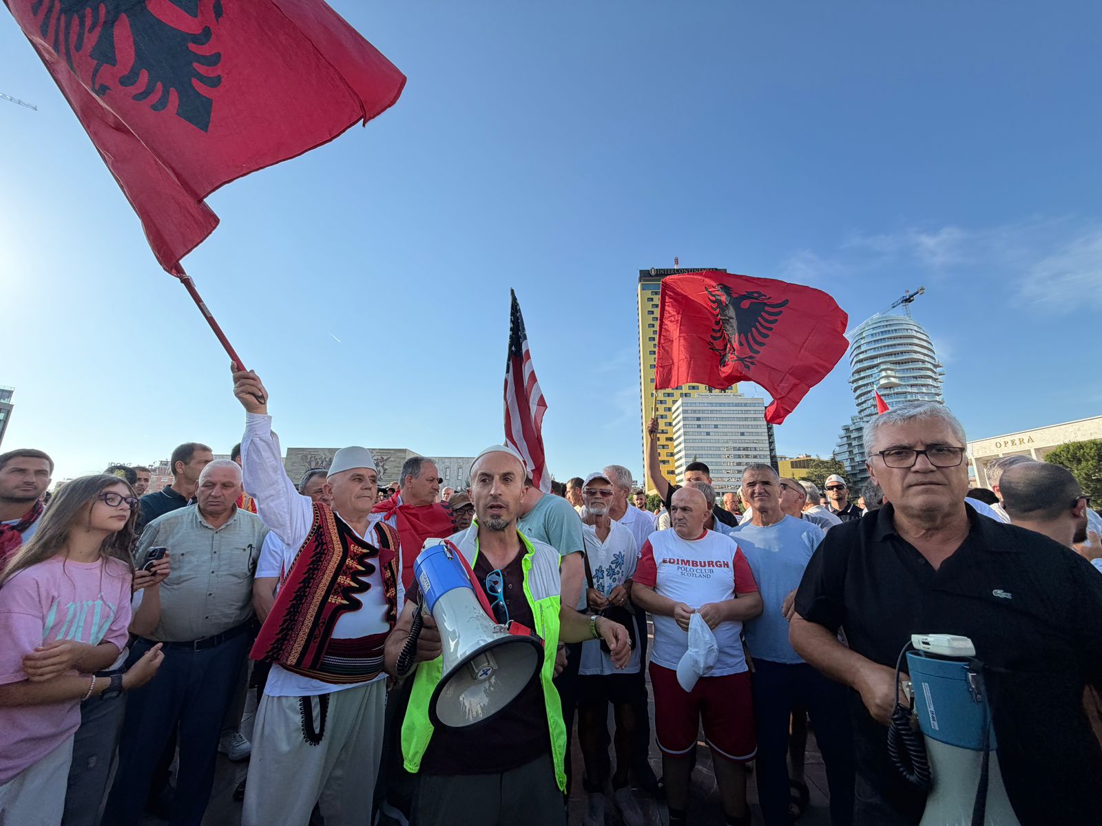 LIVE-Protesta e 11 në Tiranë/ Nga sheshi “Skëndërbej”, nis m