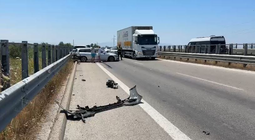 Aksident në autostradën Fier Vlorë  tre të plagosur