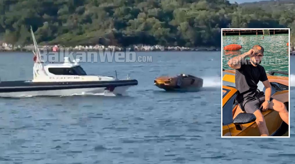 FOTO VIDEO  Me shpejtësi të lartë drejt skafit të policisë  Pamje nga aksidenti në Ksamil ku humbi jetën 20 vjeçari Albiano Kr   
