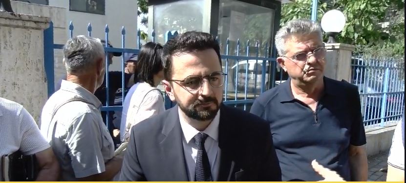  6 protestuesit e ndaluar  ende pa status   Endri Shabani  Nisëm hetim për të gjithë zinxhirin komandues  Sjellja e policisë     