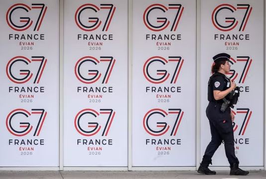 G7
