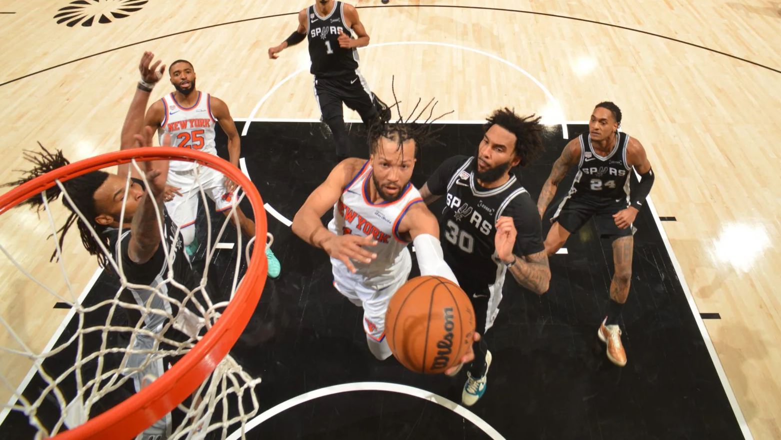 nba-knicks-thyen-spurs-new-york-triumfojne-ne-texas-frenohet-wemby