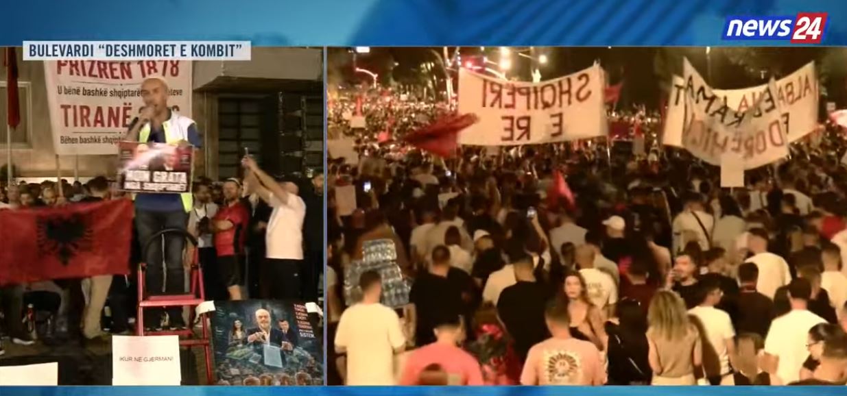 LIVE  Shqiptarët në revoltë  kërkojnë dorëheqjen e Ramës  Pas tubimit te Kryeministria  nis marshimi në rrugët e Tiranës   lum   