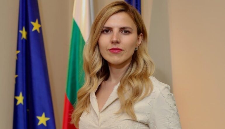 Petrova 2 (1)
