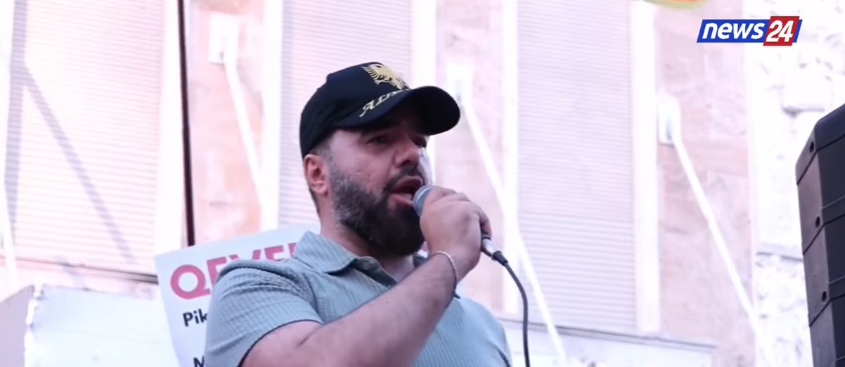 Prezantohet nga protesta “Lëvizja e Re Qytetare”, 5 kërkesa të panegociueshme për Ramën, nga dorëheqja e Qeverisë te anulimi i Zvërnecit dhe ndalimi i ndërtimeve në zonat e mbrojtura (VIDEO)