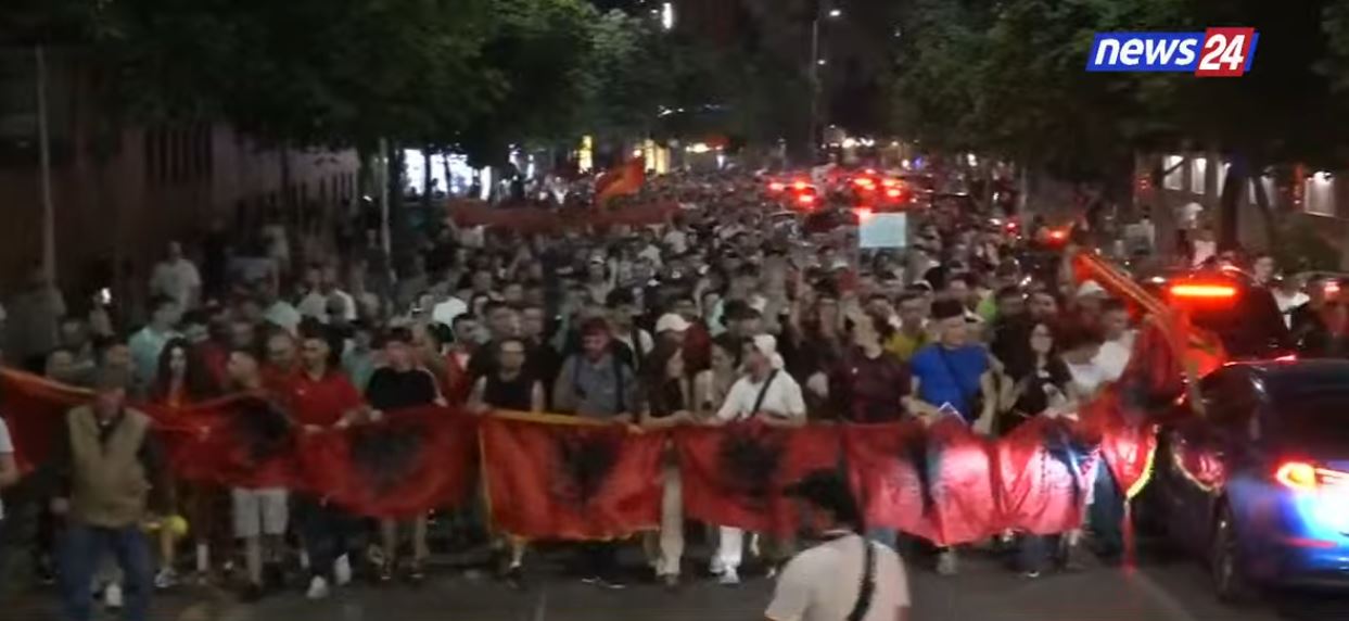 “Rini, energji, qytetari”/ Katër orë marshim në Ti