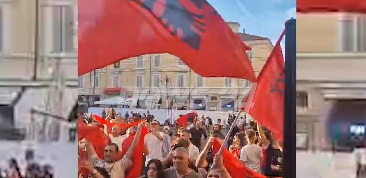 VIDEO  Parma vishet kuq e zi  Diaspora në protestë  shqiptarët kërkojnë dorëheqjen e kryeministrit Rama