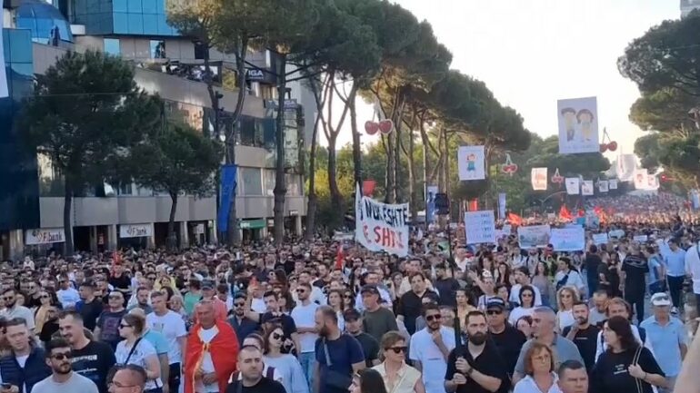 Protesta Te Kryeministria