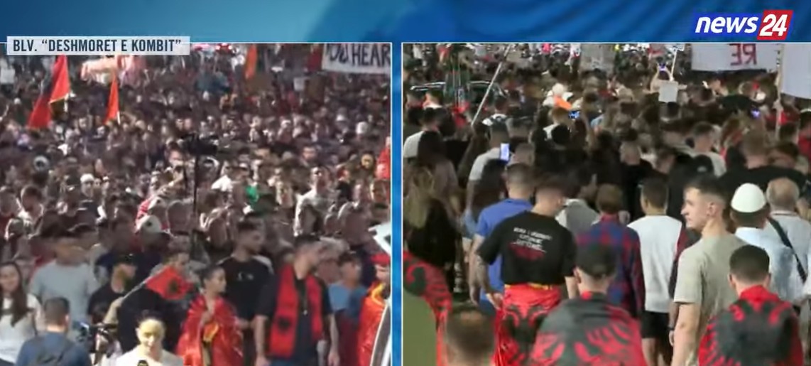 LIVE   Shqipëria e shqiptarëve    Prej disa orësh protestë para Kryeministrisë  nis marshimi i qytetarëve në Bulev   