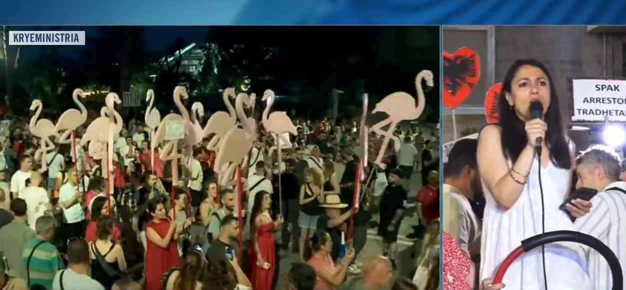  Për 29 ditë ju i shqyet vellon e hipokrizisë Ramës  u mor me propagandë 13 vite   Shqiptarja  kryetare bashkie në Itali i bas   