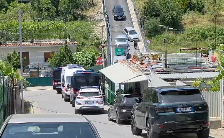 Tronditet Kamza! Një person vritet me armë zjarri. Identifikohet autori