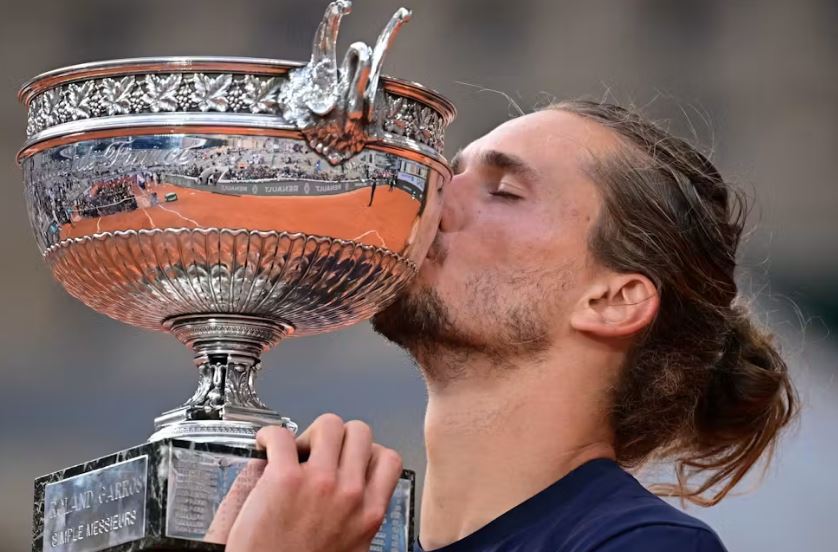 TENIS/ Nuk është më “humbësi i madh”, Zverev trium