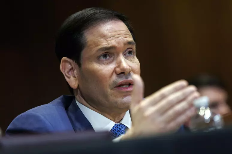 rubio-irani-po-e-perdor-hormuzin-si-mjet-presioni-vendet-e-tjera-duhet-te-bejne-me-shume