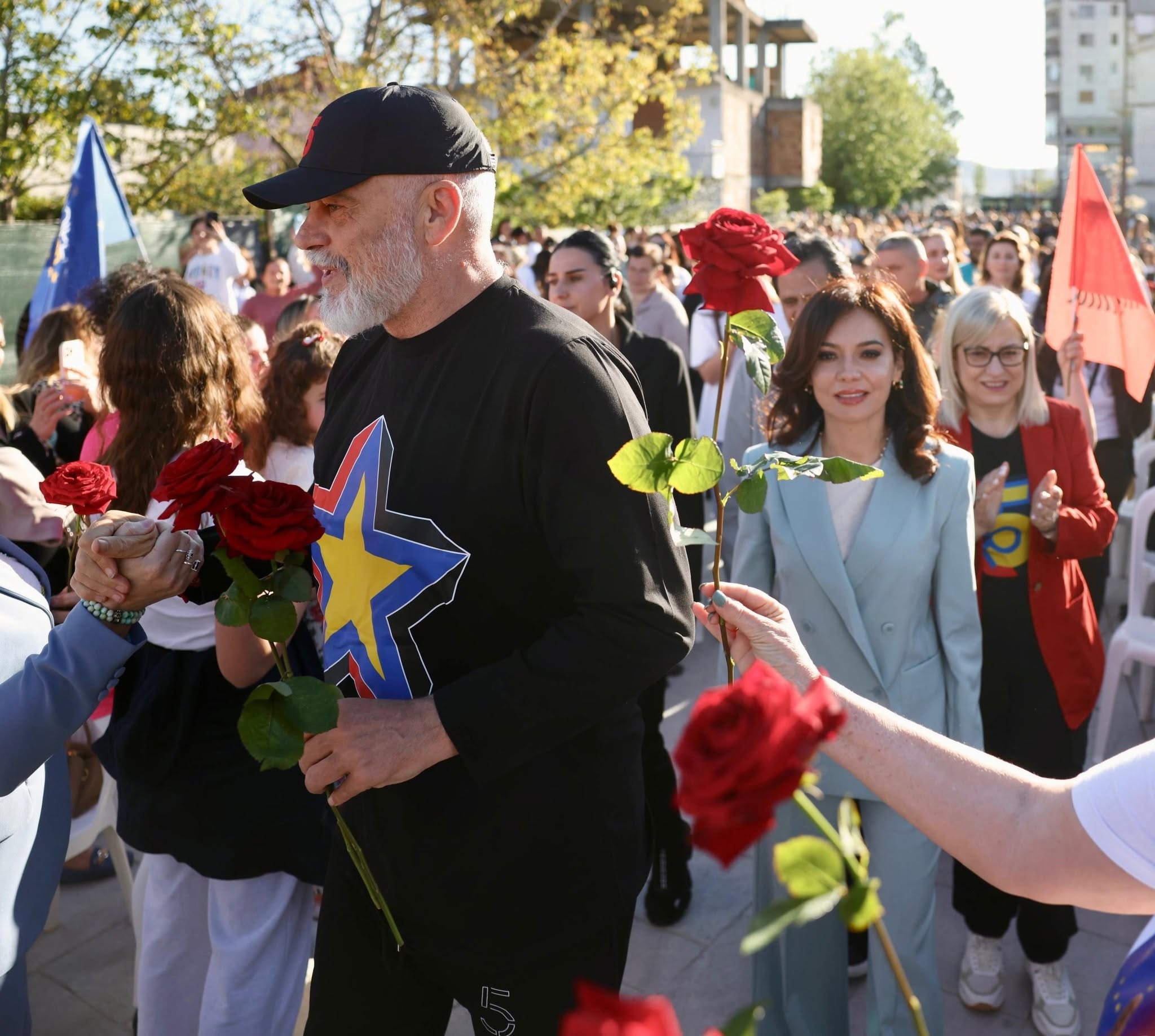 Protestat ndezin përplasjet brenda PS  BIRN  Reagimi i Edi Ramës ndaj protestuesve shkakton pakënaqësi edhe në radhët e social   