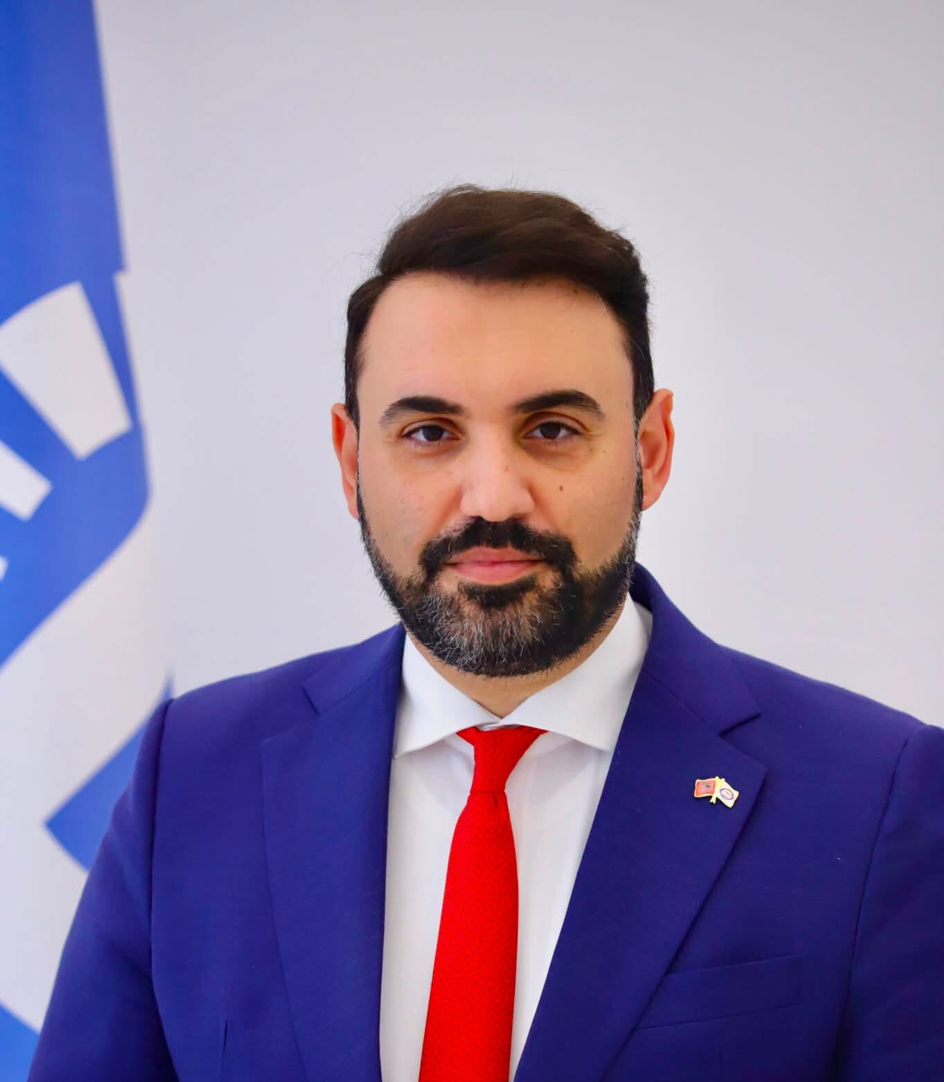 Konsullatë serbe në Shkodër   Reciproritet pa barazi     Këlliçi i kthehet ministrit të Jashtëm  Dhuratë për Vuçiç   