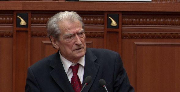  Kushti që u ulëm me PS për Territorialen dhe Zgjedhoren ishte    Berisha nga Kuvendi  Me Ramën ka vetëm ant   