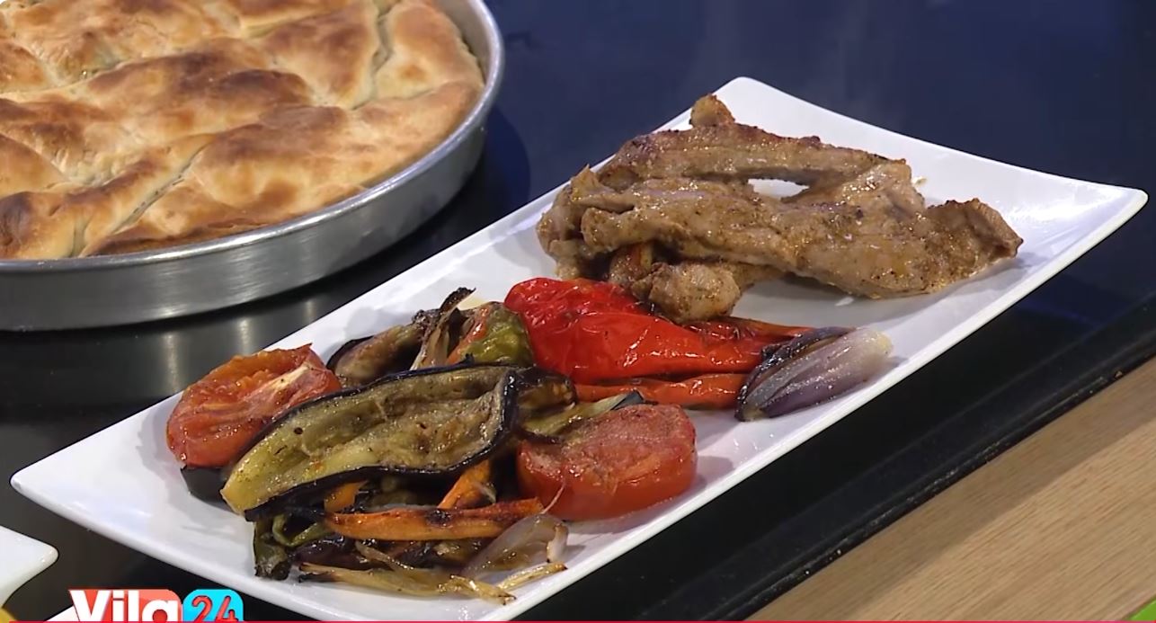 Byrek tradicional me nena dhe gjizë dhe pancetë e zgarës me perime të pjekura  Receta e ditës