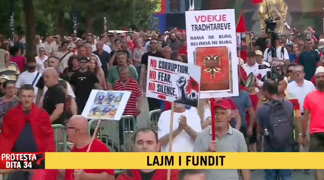 shqiperia-kerkon-revolucion-dita-e-34-te-e-protestes-qytetaret-mberrijne-para-kryeministrise-rama-jepe-doreh