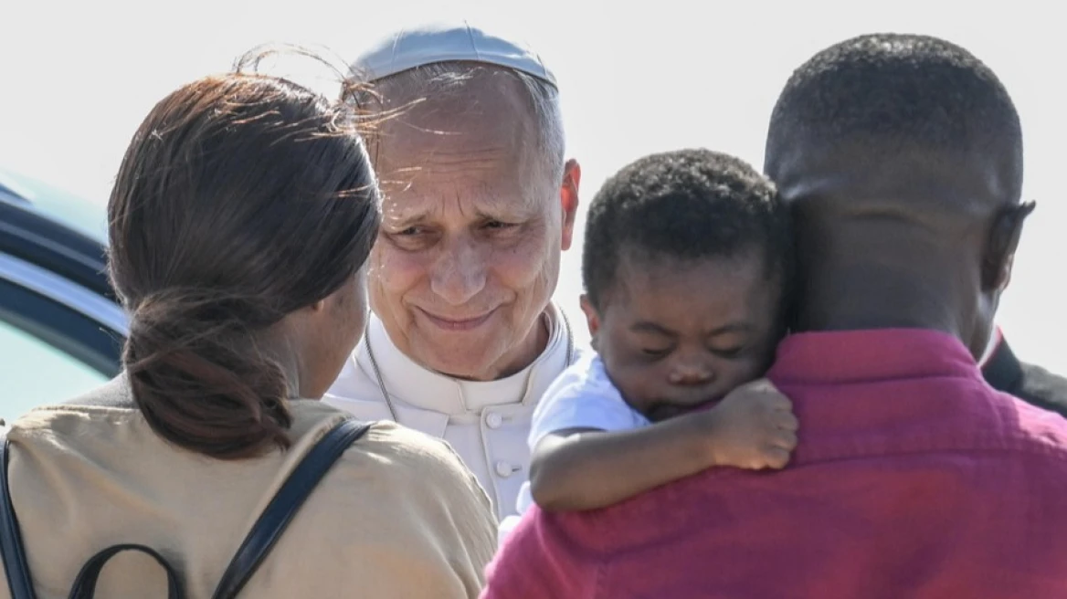papa-leo-xiv-mesazh-nga-lampedusa-evropa-ka-pergjegjesi-te-mbroje-dhe-te-integroje-emigrantet