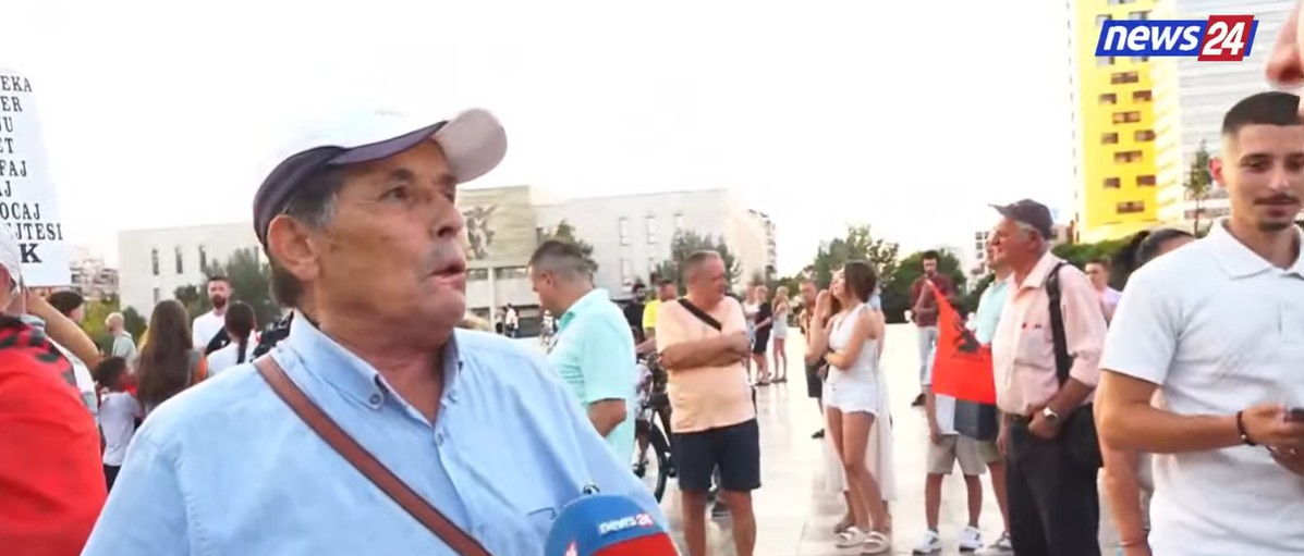 Sot protesta e 61  I moshuari  Rama e ka shkatërruar vendin  ka bërë më shumë dëm se pushtuesit