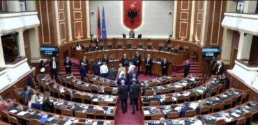 Bllokohet Foltorja