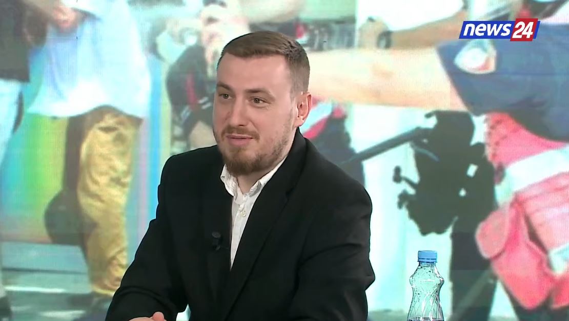  Revolta i ka delegjitimuar   Gazetari  Qeveria përpiqet të manipulojë pamjet e pjesëmarrjes  por qytetarët çdo di   
