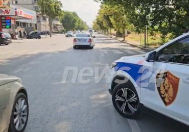 Korce Makina Perplas Nene Me Femijen