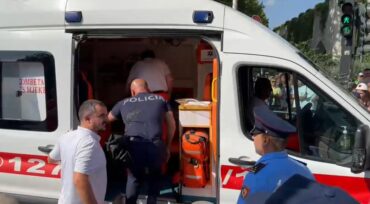 Policia Ambulanca Protesta