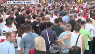 Protesta Te Kryeministria1