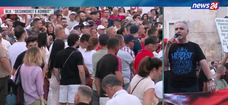 Protesta Tirane