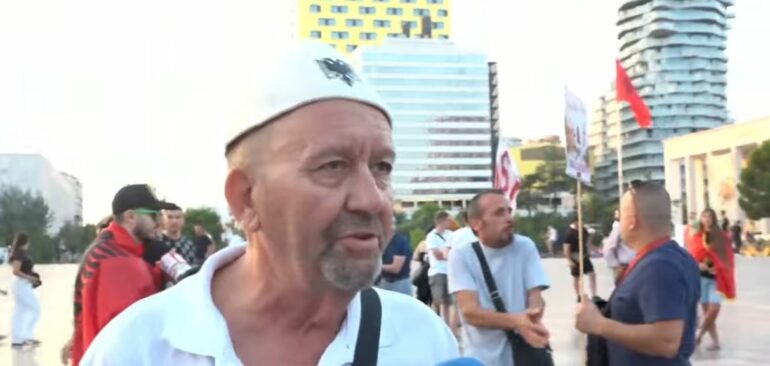 Protesta Tiranee