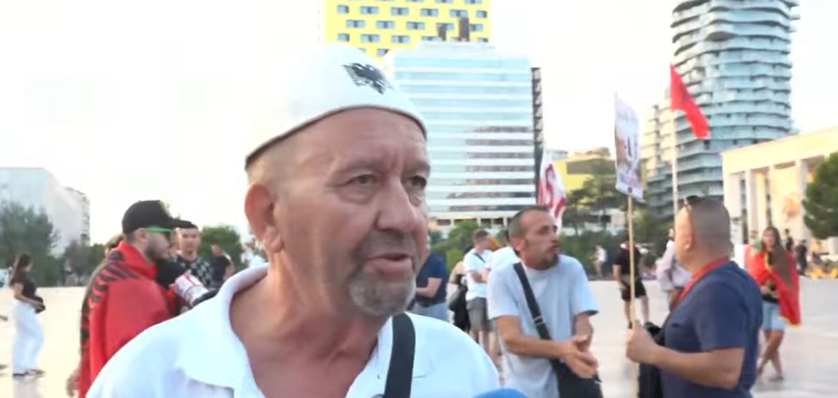 Rama sulmon News24 sepse transmeton të vërtetën   qytetari  Turp për kryeministrin që godet një biznesmen të ndershëm  I shem   