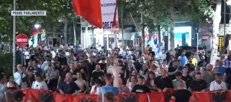 Protestaa 51