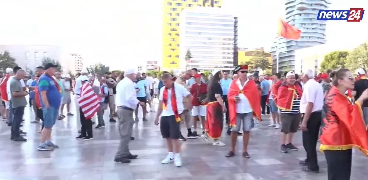 LIVE  Protesta mbarëkombëtare  Diaspora  pushton  Tiranën  Qytetarët nisin organizimin në sheshin  Skënderbej   Rama jep dorëh   