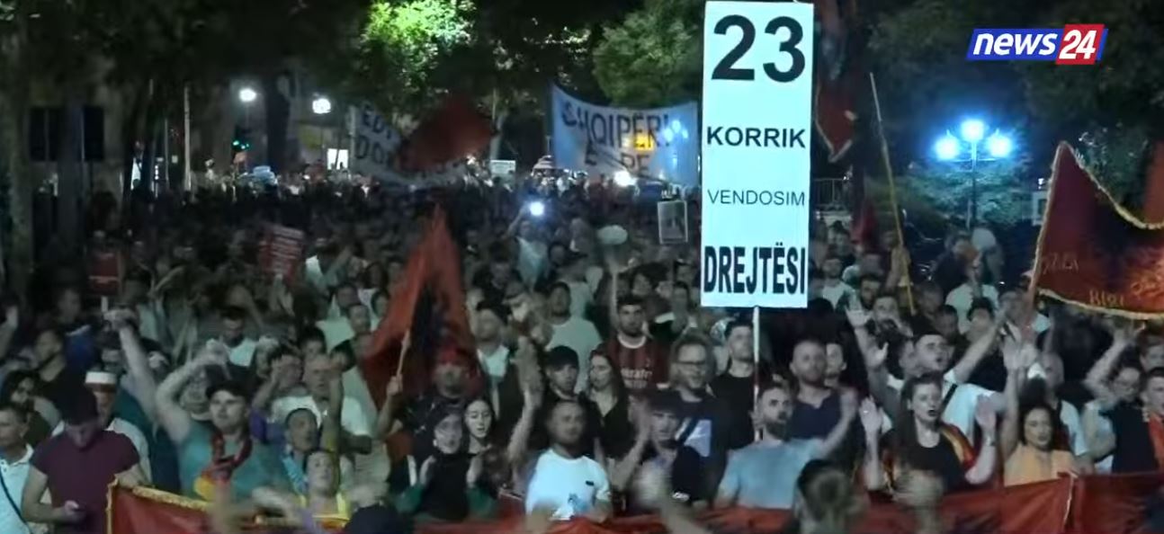LIVE   Poshtë patronazhistët   revolta e 49 të kundër qeverisë  jehon thirrja në rrugët e Tiranës  Arrestoni Ramën