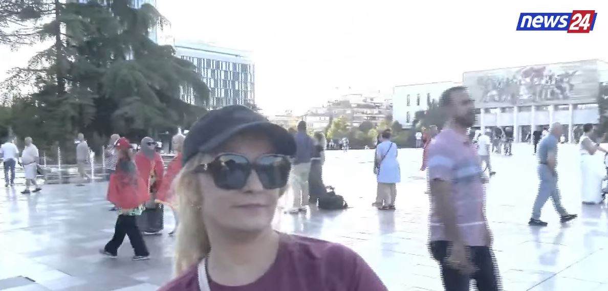 LIVE   Shqiptarët i quajtën iranianë e rusë   Qytetarja në protestën e 41 kundër Ramës  Shqipëria nuk është skenë Hollywood i    