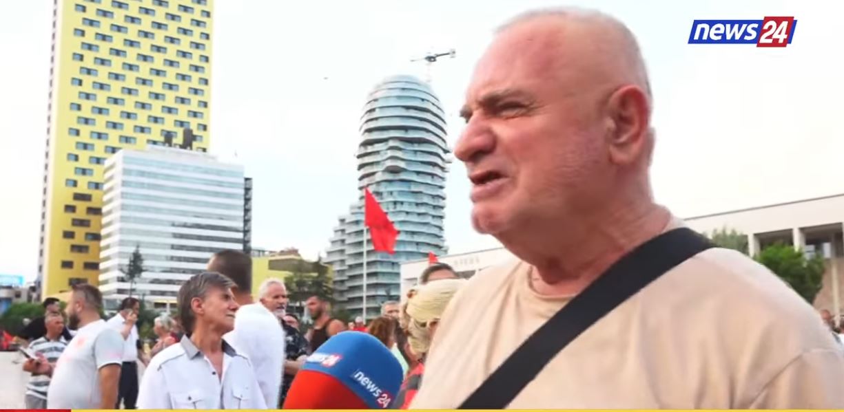 qytetaret-52-dite-revolte-per-doreheqjen-e-rames-ministri-gonxhja-fyen-protestuesit
