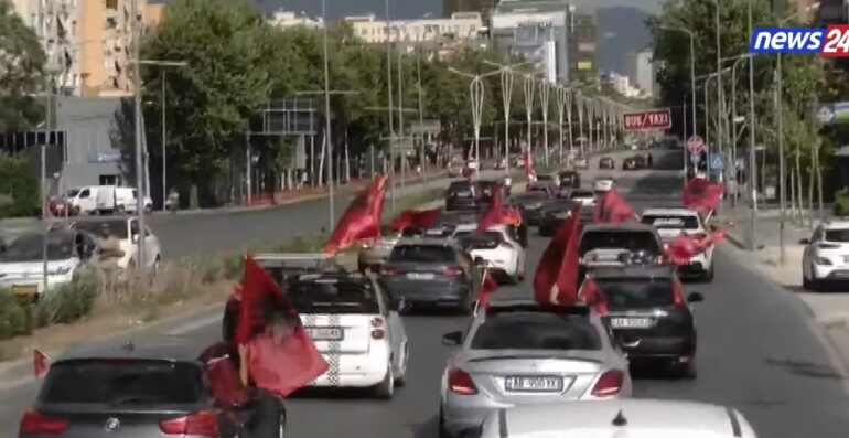 Tirane Protestee