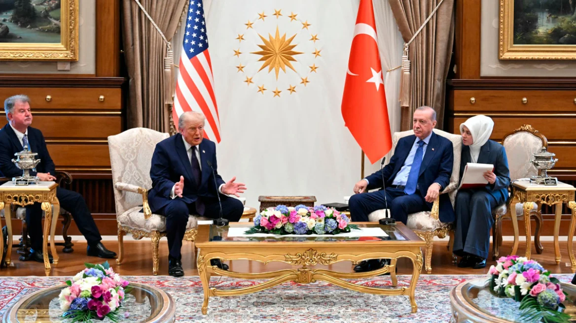 Samiti i NATO s në Turqi  Erdogan mirëpret presidentin Trump me një ceremoni të veçantë  VIDEO 