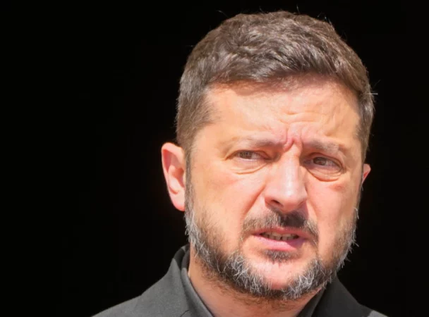 “Dëme të konsiderueshme në infrastrukturë”/ Zelensky: Rusia sulmoi 16 rajone të Ukrainës me rreth 1,900 dronë brenda një jave