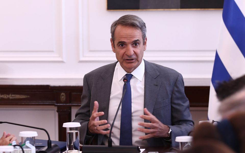 Mitsotakis përfshihet në aksident me biçikletë  kryeministri grek përfundon në spital