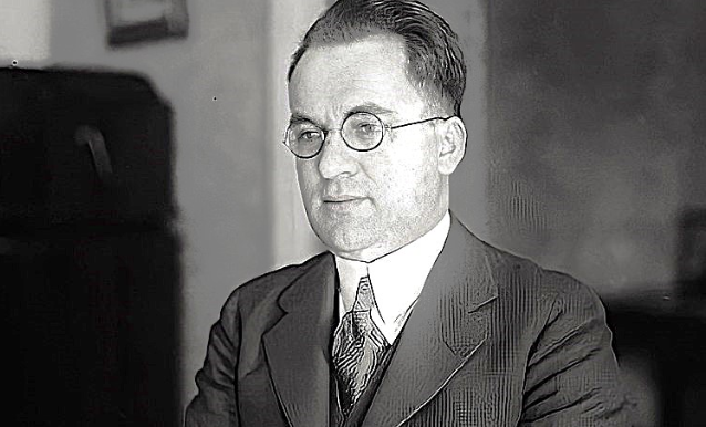  Kostë Çekrezi i shkruante një letër shokut të tij  nipit të presidentit amerikan  Willson  ku i thoshte    Studiuesi i njohur   