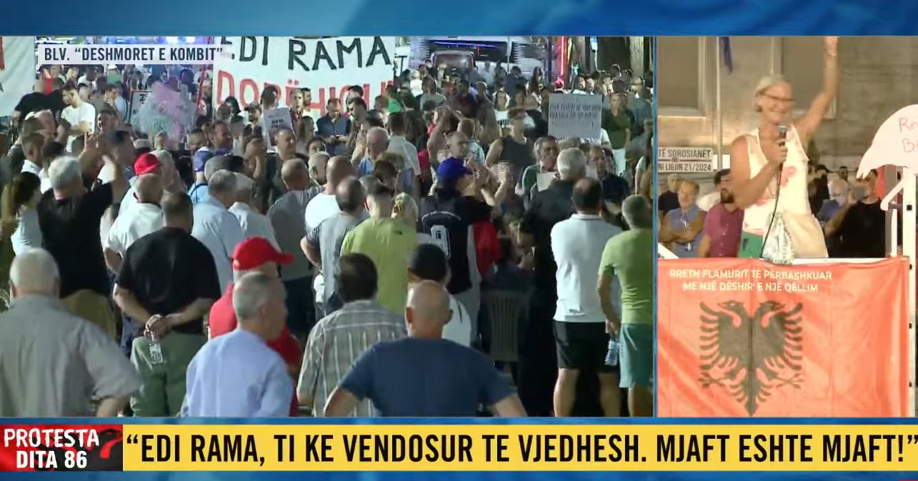   Shqiptarët kanë fuqi të luftojnë për idealet e tyre   Turistja gjermane në protestë  Ju e meritoni demokracinë  Vijoni  qënd   