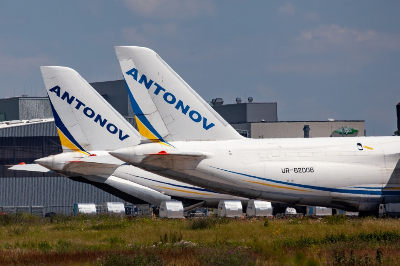 Shmanget një katastrofë në Aeroportin e Leipzigut  kapet dron me eksploziv pranë avionit ukrainas