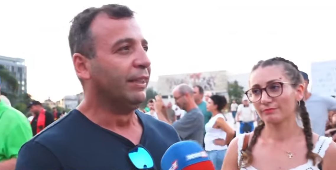 Shqiptarët në ditën e 72 të të tubimit  qytetari në revoltë  Protestojmë kundër diktaturës dhe korrupsionit 