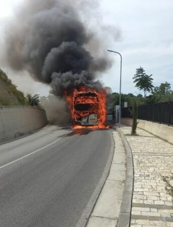 Autobus