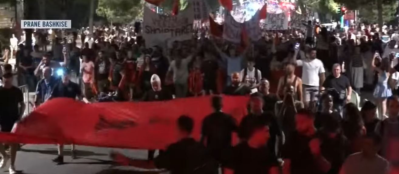 LIVE   Arrestoni Ramën   77 të ditë qëndresë  revoltë e rezistencë  Shqiptarët kërkojnë dorëheqjen e kryeministrit   