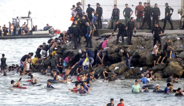 Von der Leyen kërkon veprim të përbashkët pas krizës së emigrantëve në Ceuta  BE diskuton masa emergjente