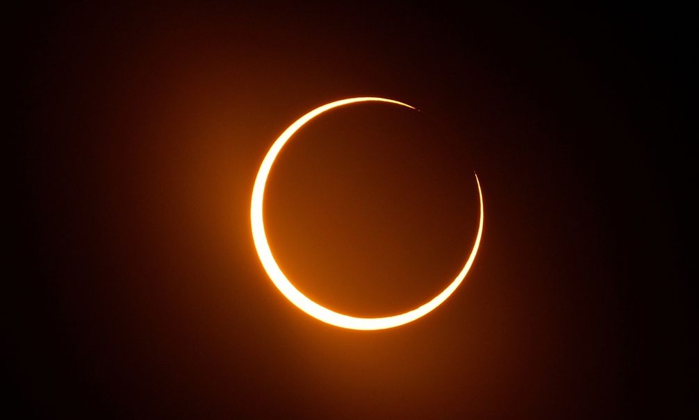 Eklipsi total i Diellit  Spektakli astronomik i 12 gushtit  çfarë do të shohin shqiptarët