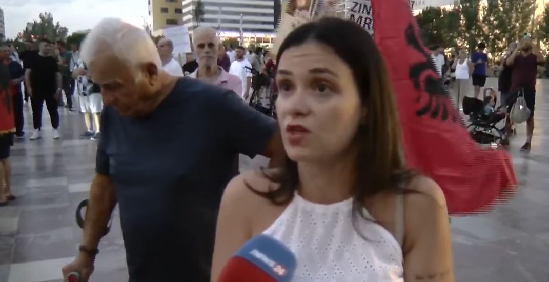 Sot dita e 92 të radhazi e revoltës  protestuesja  Qeveria është e trembur  Janë në grahmat e fundit
